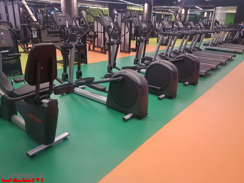 Cevahir AVM MacFit kardiyo alanı PVC zemin kaplama – spor salonu vinil döşeme uygulaması