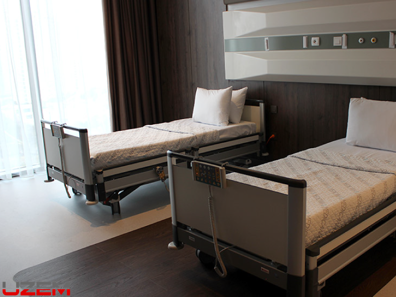 Medicana Ataşehir Hastanesi iki yataklı oda PVC ve LVT zemin kaplama – hijyenik hastane zemini