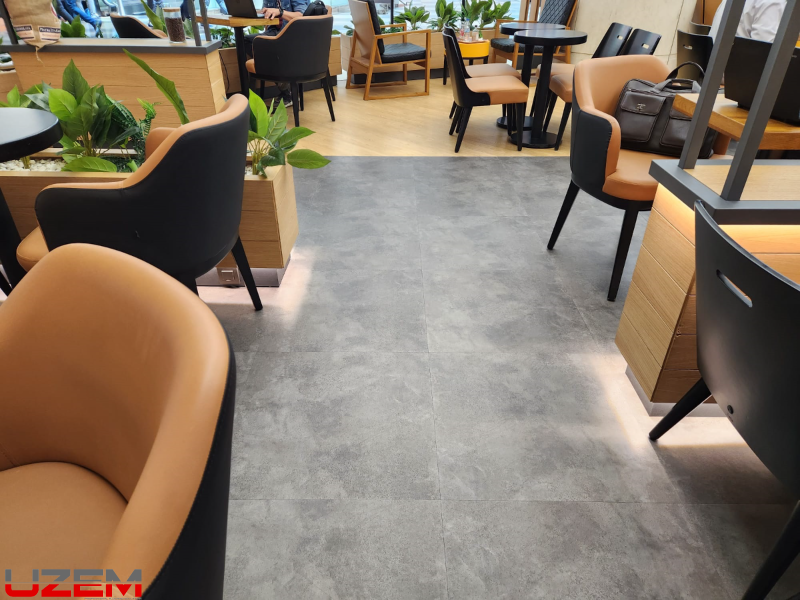 Mikel Cafe Mall of İstanbul LVT zemin kaplama – genel alan vinil karo döşeme projesi