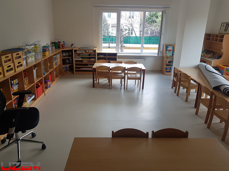 SEV Koleji Üsküdar sınıf linolyum zemin kaplama – çevre dostu okul zemin uygulaması